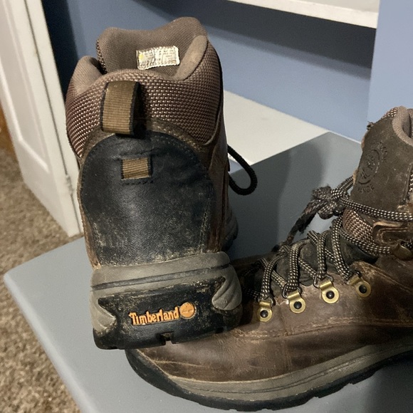 Size 11 Timberland waterproof boots - Picture 4 of 5